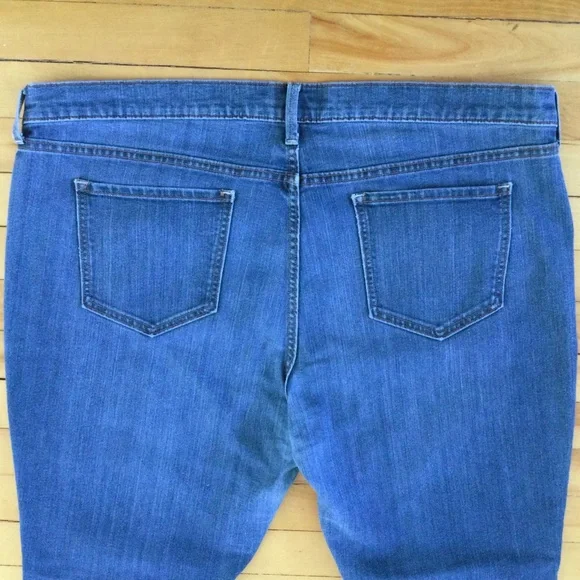 OLD NAVY The Sweetheart Mid-Rise Bootcut Jeans, Medium Wash Plus Size 20 - Picture 7 of 12